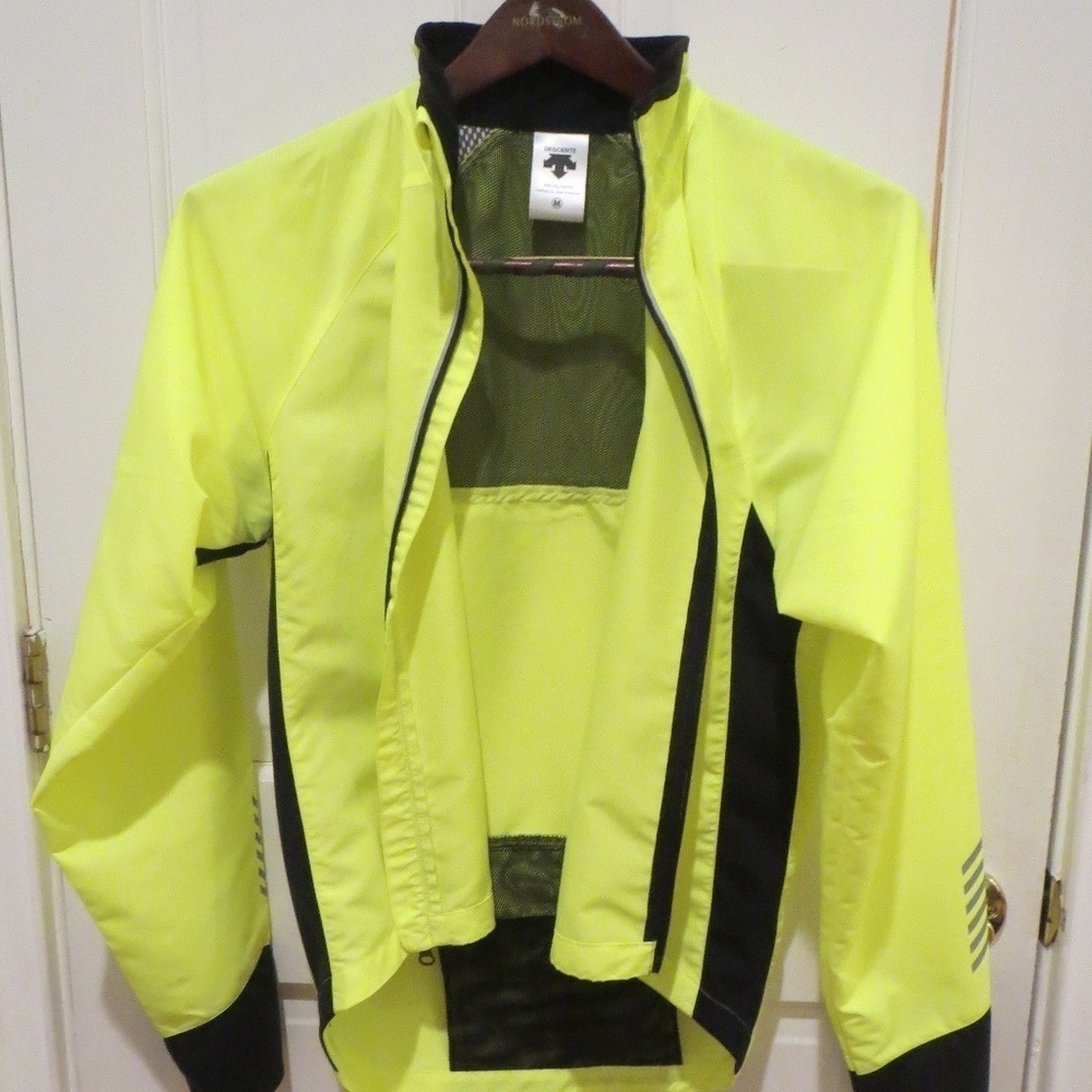 Descente Bike Riding Jacket Size Medium - Picture 2 of 7